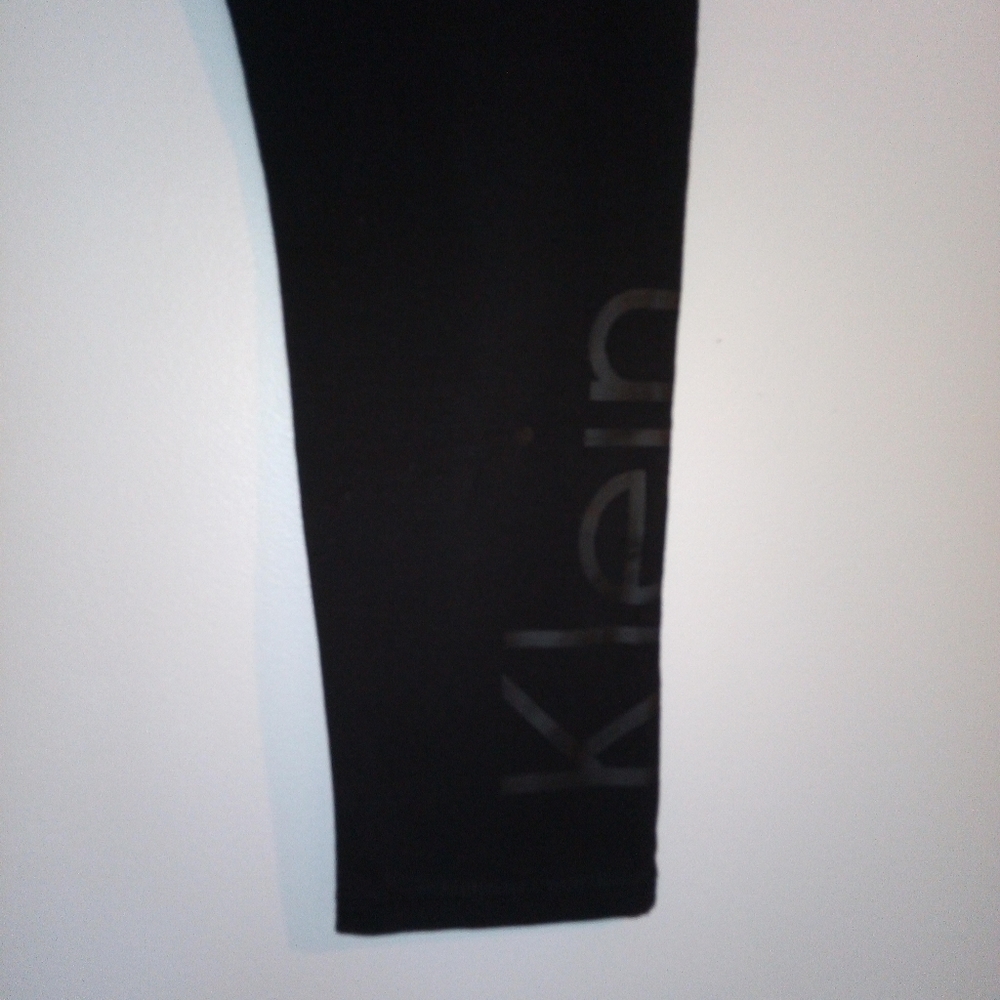 Calvin Klein performance - Picture 4 of 5